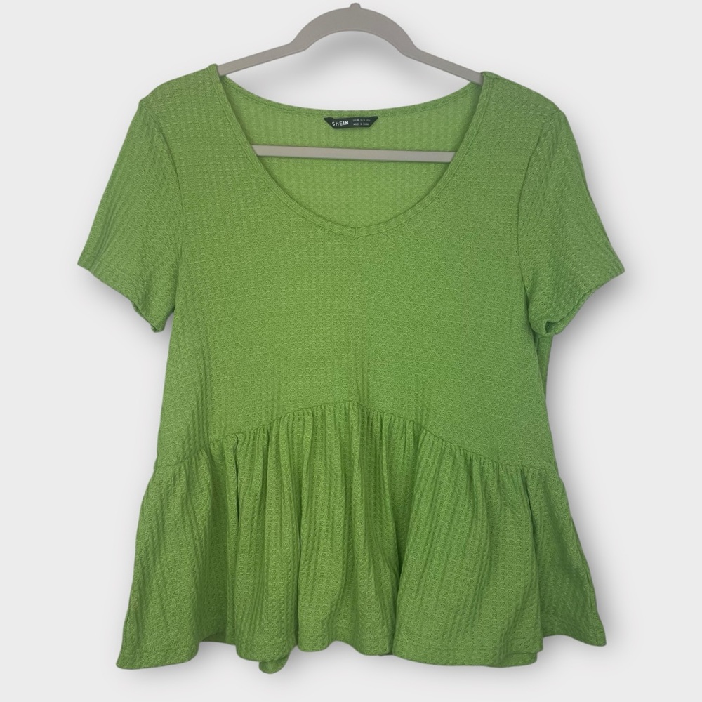SHEIN Green Textured Peplum Top Women’s Medium Short Sleeve Blouse